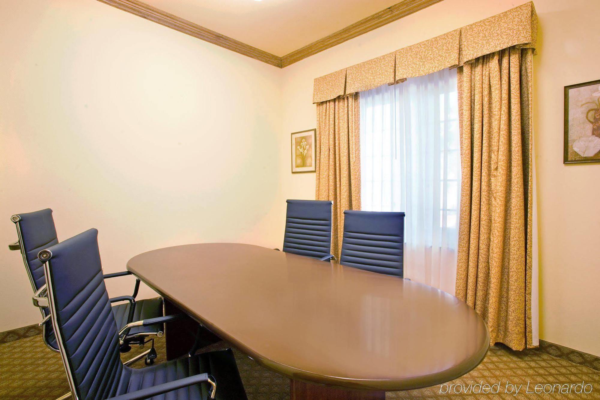 Holiday Inn Express Hotel & Suites Rio Grande City, An Ihg Hotel Bekvämligheter bild