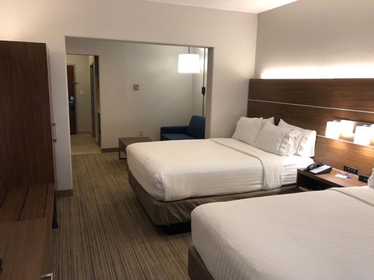 Holiday Inn Express Hotel & Suites Rio Grande City, An Ihg Hotel Exteriör bild